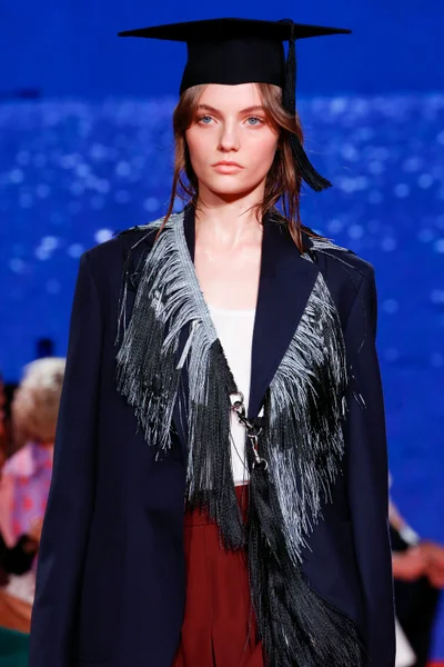 Look 92